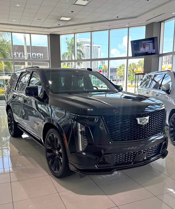 2026 Cadillac Escalade - V-Series Sport Utility 4D