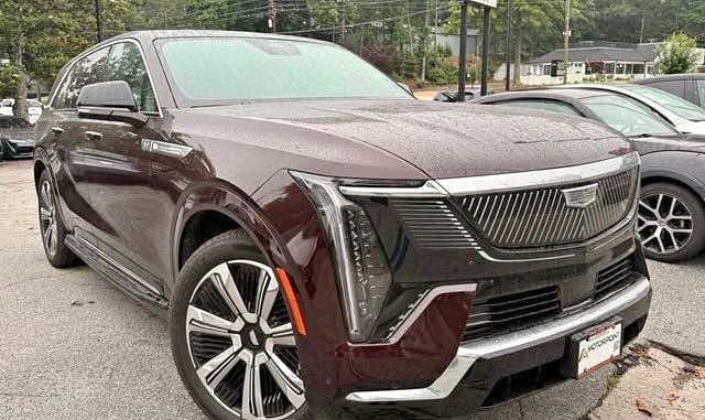 2025 Cadillac Escalade - IQ