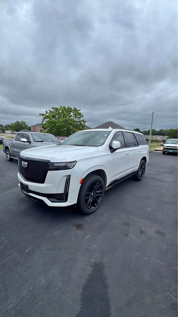 2022 Cadillac Escalade - Sport Platinum Sport Utility 4D