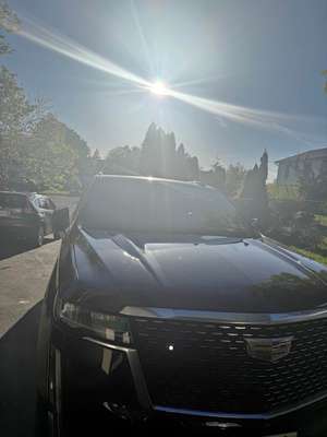 2022 Cadillac Escalade - Prem Luxury Platinum Sport Utility 4D
