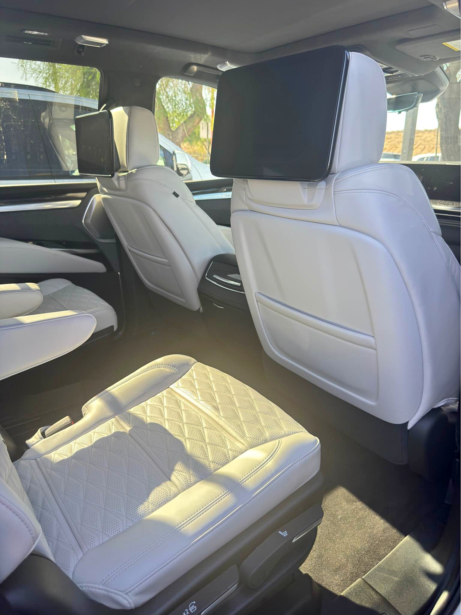 2026 Cadillac Escalade - V-Series Sport Utility 4D