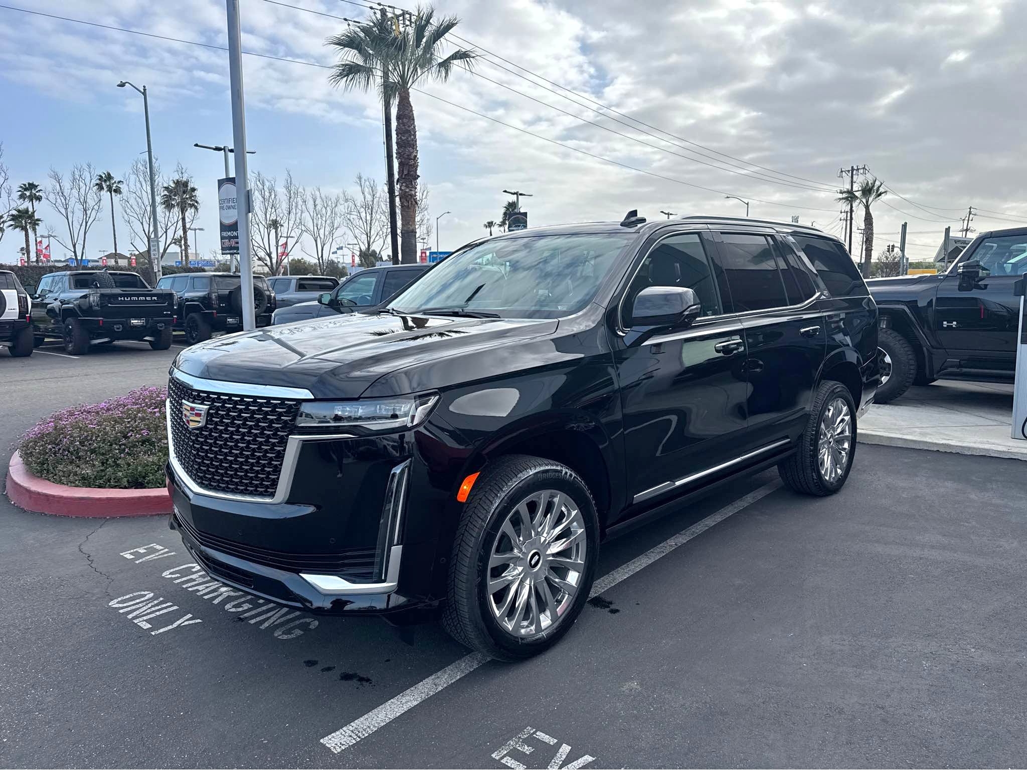 2024 Cadillac Escalade - Prem Luxury Platinum SUV 4D