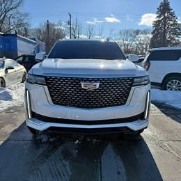 2023 Cadillac escalade luxury 4dr suv