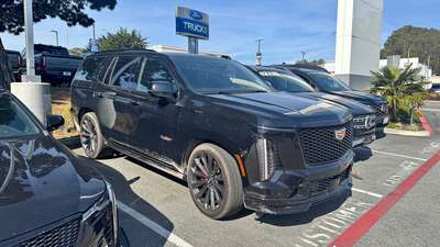 2026 Cadillac Escalade - Platinum Sport Utility 4D