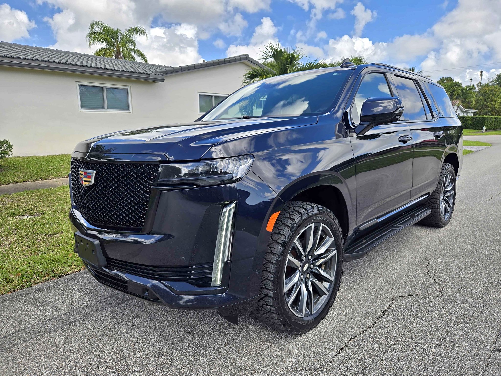 2021 Cadillac Escalade - Premium Sport Utility 4D