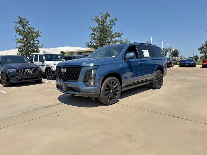 2026 Cadillac Escalade - Platinum Sport Utility 4D