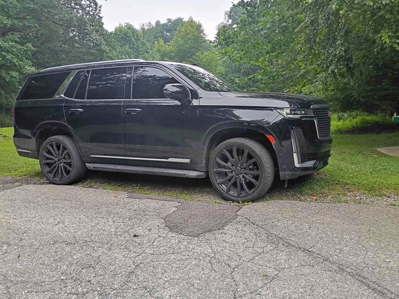 2022 Cadillac Escalade - Prem Luxury Platinum SUV 4D