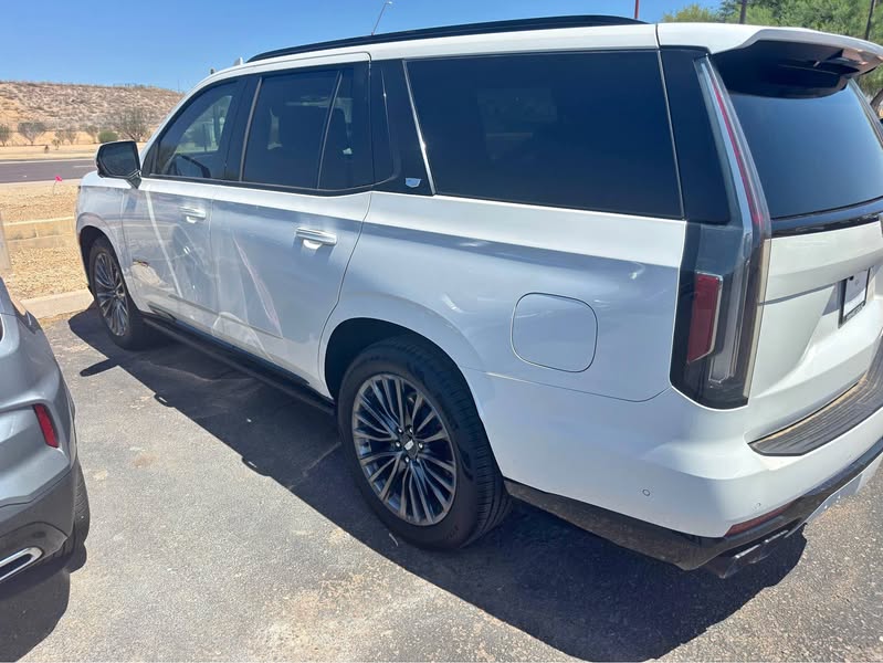 2023 Cadillac Escalade - V-Series Sport Utility 4D
