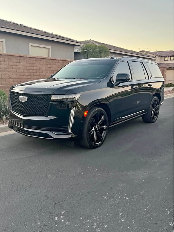2022 Cadillac Escalade - Sport Platinum Sport Utility 4D