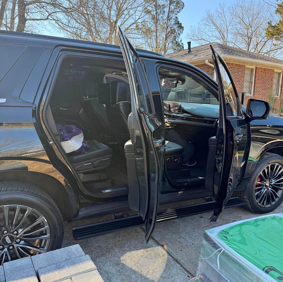 2023 Cadillac Escalade - V-Series Sport Utility 4D