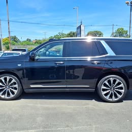 2026 Cadillac Escalade Platinum Luxury ESC