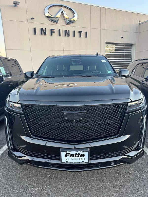 2021 Cadillac Escalade - Sport Platinum Sport Utility 4D