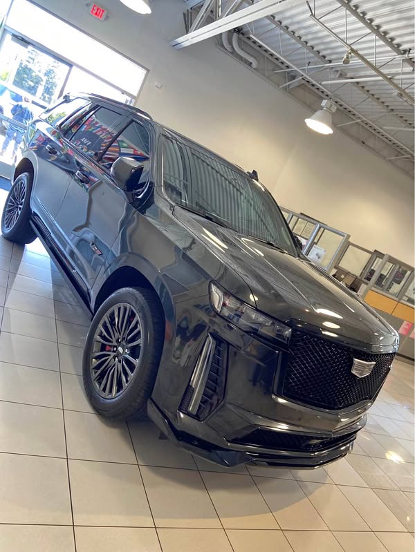 2024 Cadillac Escalade - V-Series Sport Utility 4D