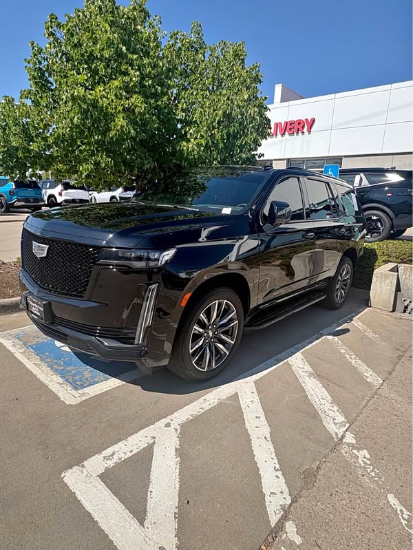 2023 Cadillac Escalade - SPORT