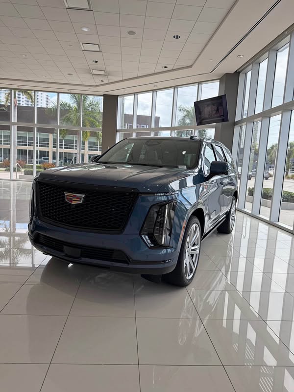 2026 Cadillac Escalade - Sport Utility 4D