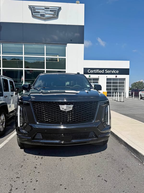 2026 Cadillac Escalade - Platinum Sport Utility 4D