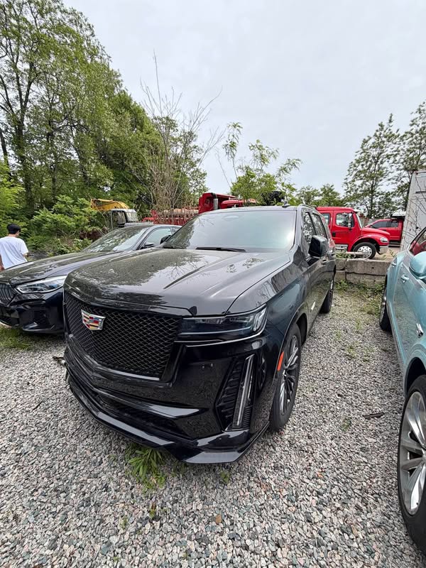 2023 Cadillac Escalade - V-Series Sport Utility 4D