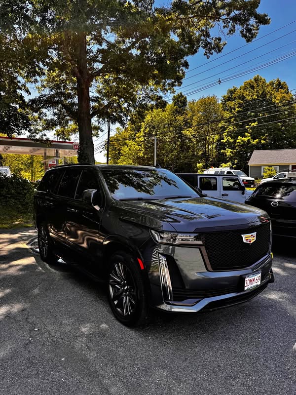 2021 Cadillac Escalade - I