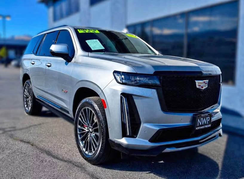 2023 Cadillac Escalade - V-Series Sport Utility 4D