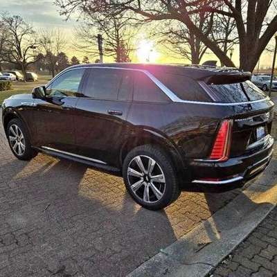2025 Cadillac Escalade - Luxury Sport Utility 4D