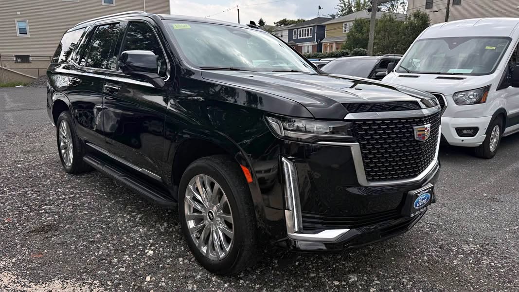 2023 Cadillac Escalade - Premium luxury