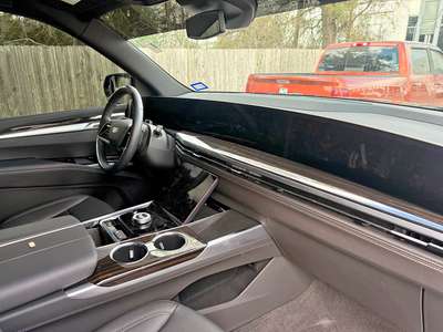 2025 Cadillac Escalade - Luxury Sport Utility 4D