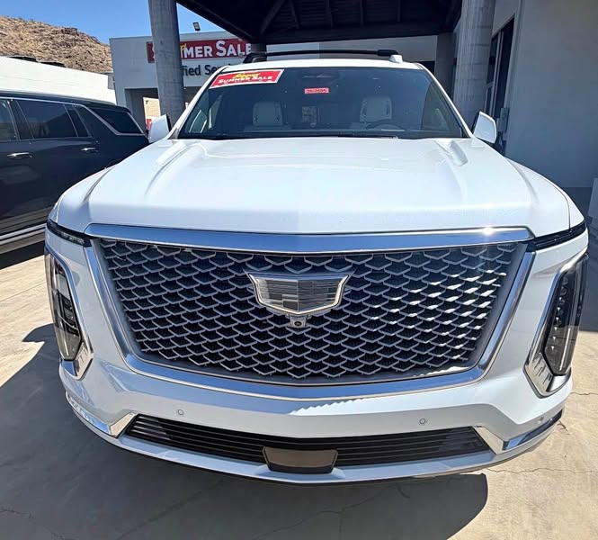 2026 Cadillac Escalade - Prem Luxury Platinum SUV 4D