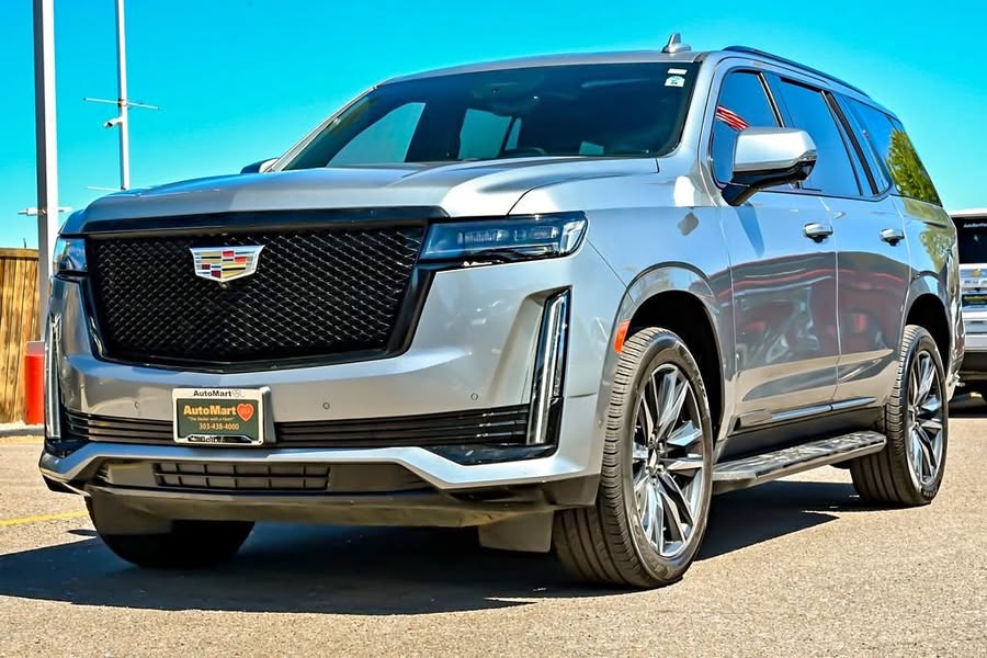 2025 Cadillac Escalade Sport