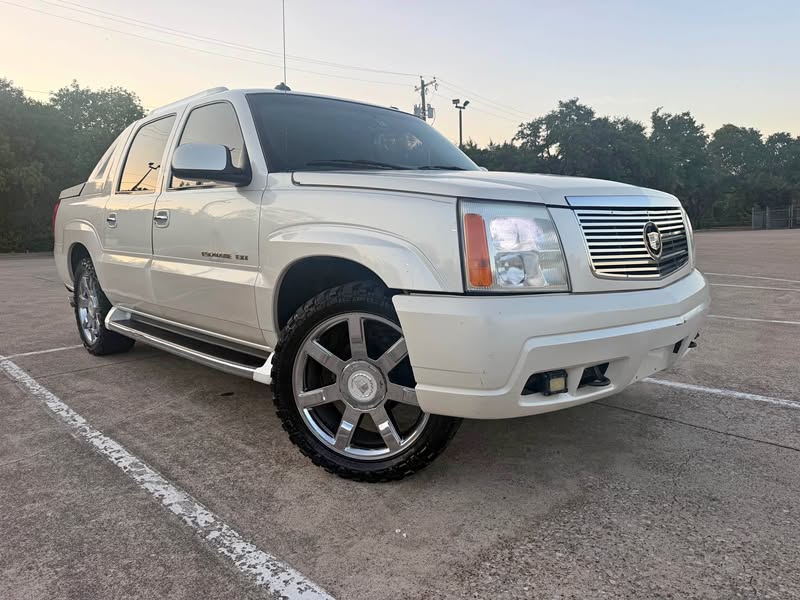 2003 Cadillac Escalade EXT - Platinum