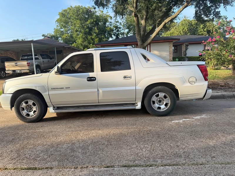 2003 Cadillac Escalade EXT