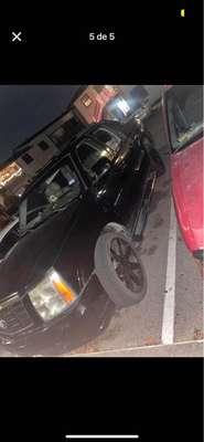 2004 Cadillac Escalade EXT - Sport Utility Pickup 4D