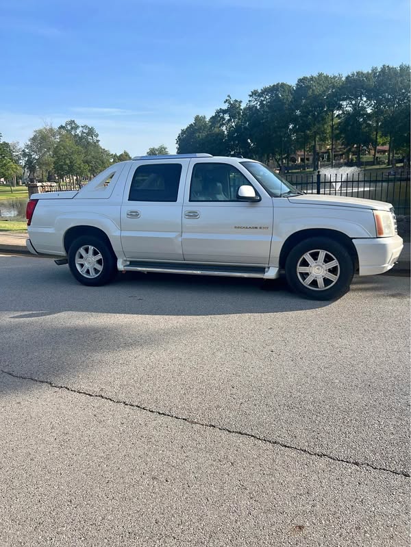 2005 Cadillac escalade ext truck