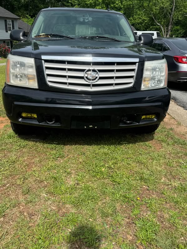2006 Cadillac Escalade EXT - Sport Utility Pickup 4D 5 1\/4 ft