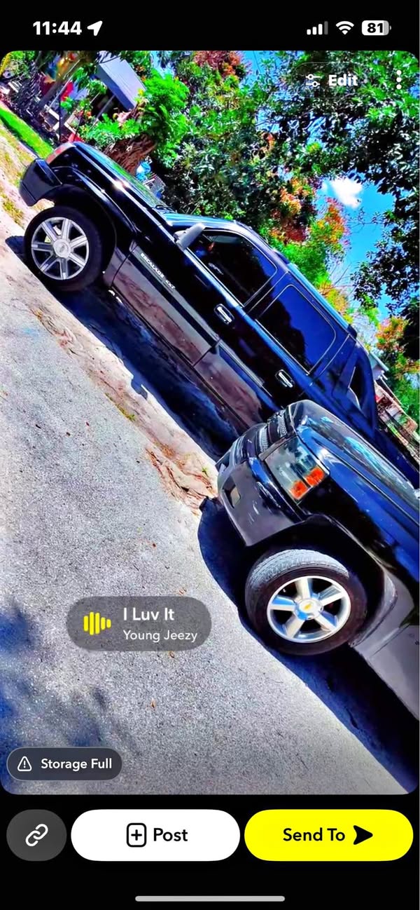 2002 Cadillac Escalade EXT - Luxury Sport Utility Pickup 4D 5 1\/4 ft