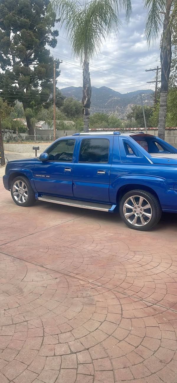 2004 Cadillac Escalade EXT