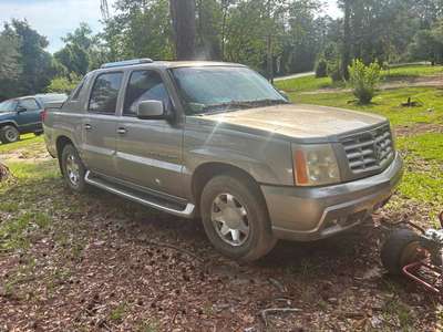 2002 Cadillac Escalade EXT - Luxury Sport Utility Pickup 4D 5 1\/4 ft