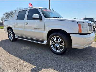 2002 Cadillac Escalade EXT - Sport Utility Pickup 4D