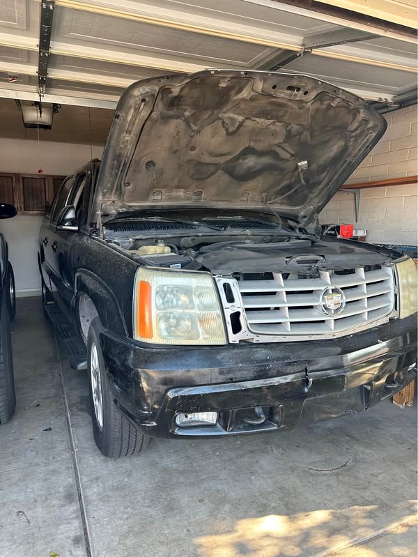 2002 Cadillac Escalade EXT - Sport Utility Pickup 4D