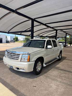 2006 Cadillac Escalade EXT - Premium Sport Utility Pickup 4D 5 1\/4 ft