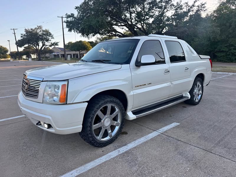 2003 Cadillac Escalade EXT - Premiere