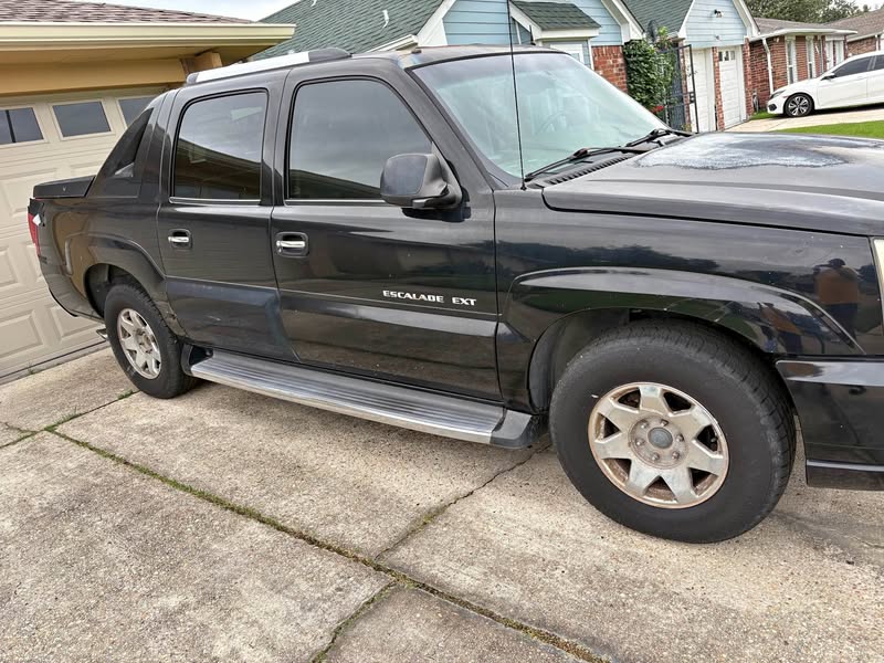 2002 Cadillac Escalade EXT Truck