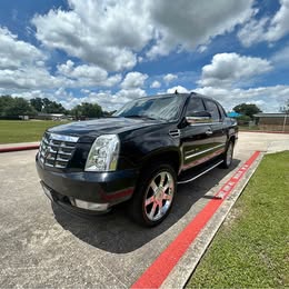 2003 Cadillac Escalade EXT - Sport Utility Pickup 4D