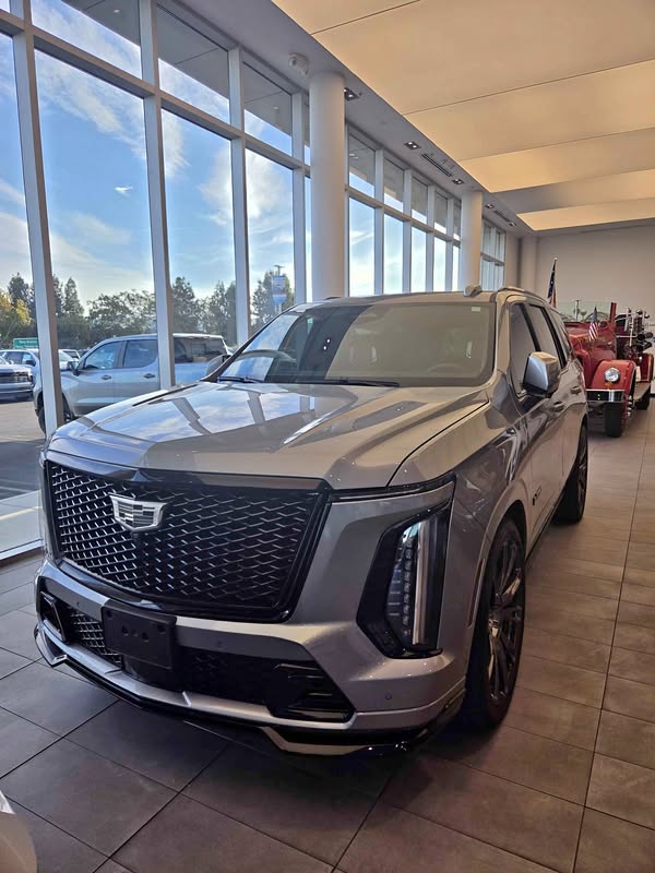 2025 Cadillac Escalade-V