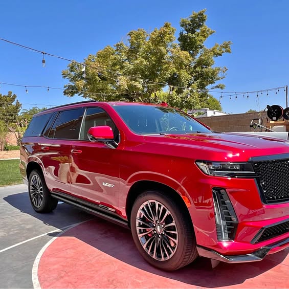 2023 Cadillac Escalade - V-Series Sport Utility 4D