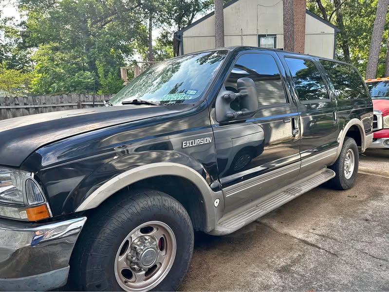 2000 Ford Excursion - XLT Sport Utility 4D