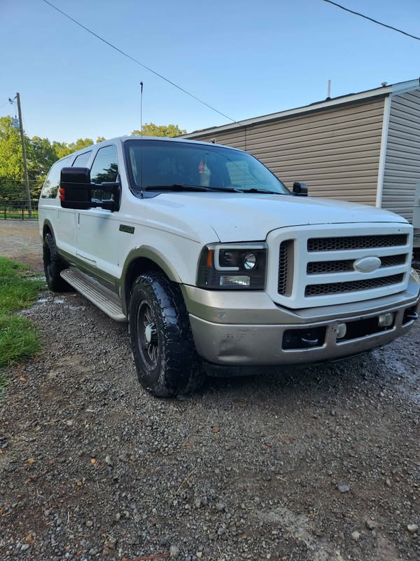 2005 Ford Excursion - Eddie Bauer Sport Utility 4D
