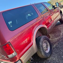 2000 Ford Excursion Gas