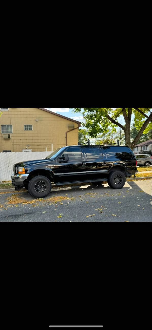 2000 Ford Excursion - XLT Sport Utility 4D