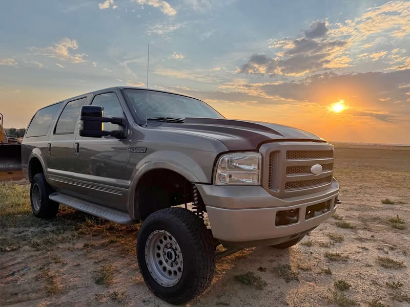2005 Ford Excursion - Eddie Bauer Sport Utility 4D