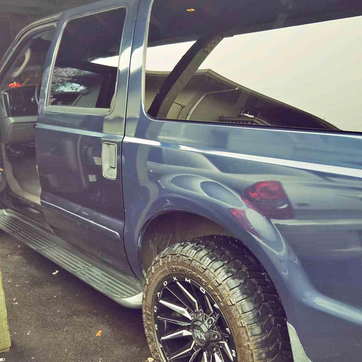 2005 Ford Excursion - Limited Sport Utility 4D